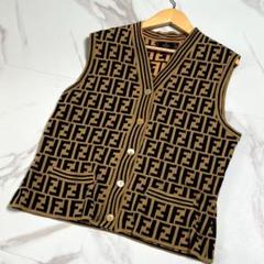 FENDI フェンディ　ズッカ柄　ベストジレ FENDI（ベスト/ジレ）のフリマアイテム一覧