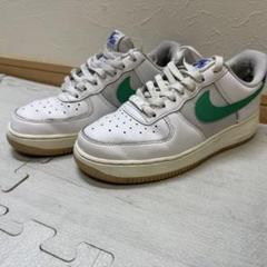 Nike WMNS Air Force 1 ‘07 スタジアムグリーン 24.5のサムネイル