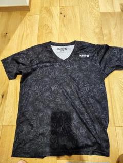 Hurley 巨大フラッグ　表裏デザイン有 Hurley 花柄 ブラック Tシャツ Lサイズ - メルカリ