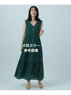 美品2wayラバティンカラーフリルノースリロングワンピグレーチャコールVネックのサムネイル