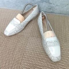 美品！Le Talonルタロン　パイソン柄　フラットヒールパンプス　25.5 Le Talon - 超美品✨ルタロン LeTalon パイソン柄 パンプス 23