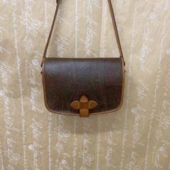 エトロ/ショルダーバッグ(レディース)の中古/未使用品 - メルカリ エトロ/ショルダーバッグ(レディース)の中古/未使用品 - メルカリ
