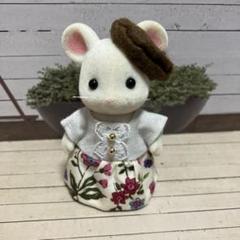 シックな花柄ワンピース　シルバニアファミリー　　服