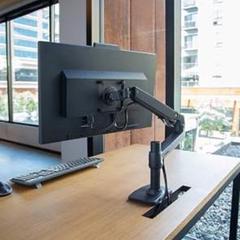 Ergotron エルゴトロン LX デスク モニターアーム ブラック 中古 ERGOTRON エルゴトロン LX モニターアーム ブラック デスク保護付き