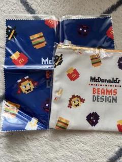 2025年マクドナルド福袋　ポーチとクリーナー