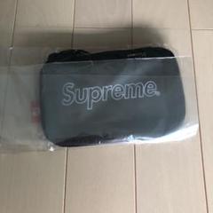 supreme wallet black