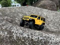 京商　ミニッツ　4×4 ジープ　ラングラー　ルビコン　左前タイヤ壊れてます。 京商 ミニッツ 4×4 ジープ ラングラー ルビコン 左前タイヤ壊れ
