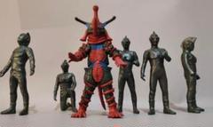 【CBS日本公式アカウント02】全滅！ウルトラ5兄弟 奇跡！ウルトラの父 楽天市場】【中古】ウルトラ怪獣名鑑シリーズ ウルトラ怪獣戯画