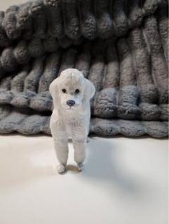 ロイヤルコペンハーゲン　プードル風犬フィギュア ホワイト