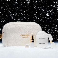 (新品未開封)シャネル エッセンシャル ケア セット Amazon.co.jp: CHANEL シャネル エッセンシャル ケア セット