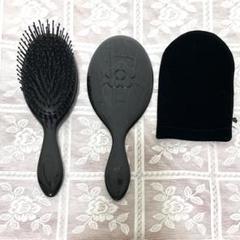 MARY QUANT ノベルティ 黒 ヘアブラシ &ミラー ケース付き - メルカリ