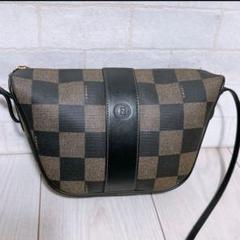 《美品》FENDI(フェンディ)ショルダーバッグ　PVC