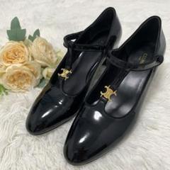 CELINE✨トリオンフベビーズTバーパンプス CELINE/セリーヌ】より【トリオンフ ベビーズTバーパンプス】が