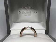美品 ニーシング NIESSING K18PG ダイヤモンドリング