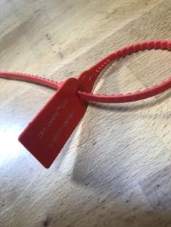 NIKE off-white 赤タグ