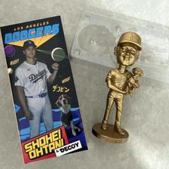 【メルカリ最安値】大谷翔平　デコピン　限定ボブルヘッド【即発送】 金色 ゴールド 大谷翔平 デコピン ボブルヘッド 即日発送 ②