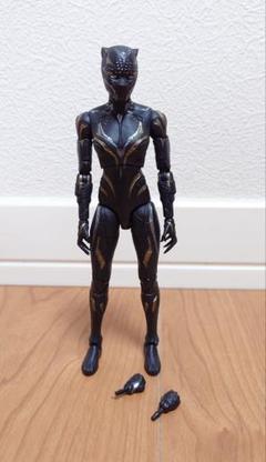 希少　新品未開封　マーベルレジェンド レトロパッケージ　ブラックパンサー 未開封】マーベルレジェンド ブラックパンサー フィギュア