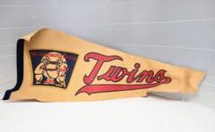【新発売】 激レア メルカリ - 旗 ペナント 三角 Twins Minnesota MLB 記念グッズ