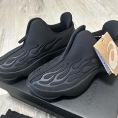 Scientists Engineered the ASICS-ONE Slip-On for Rockstars