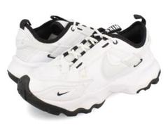 NIKE TC7900 23.5