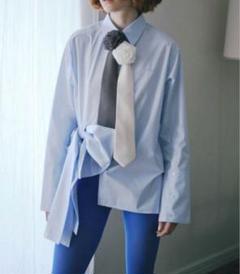Bibiy. ROSETTE NECK TIE