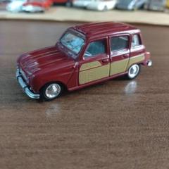Majorette製ミニカー　ルノーキャトル(RENAULT R4) おまけ付 Majorette製ミニカー ルノーキャトル(RENAULT R4) おまけ付