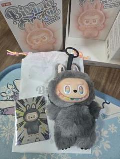 正規品 LABUBU LOVE 即購入OK 正規品ランド限定】翌日発送できる LABUBU MOKOKO CLOSE TO