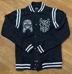 stussy ステューシー スタジャン 刺繍ロゴ バックロゴ ドクロ