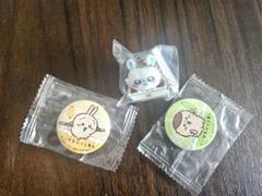 セット ちいかわ フィギュア バッジ モモンガ くりまんじゅう うさぎ ハチワレ