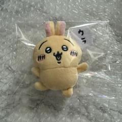 ちいかわ　なかよし　うさぎ　ぬいぐるみバッジ　非売品　ノベルティ　ぴーぽぽ ちいかわ観光 なかよしぬいぐるみバッジ(サングラスと日焼け