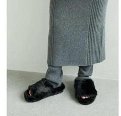 【美品】CAMINANDOカミナンド　ファーサンダル 楽天市場】カミナンド ファー サンダルの通販
