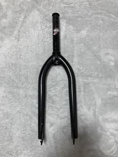 TSUNAMI フロントフォーク 黒 700c 値下げ不可 TSUNAMI フロントフォーク 黒 700c パーツ