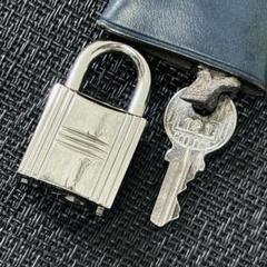今 話題 の 人気 商品 HERMES メルカリ - クロシェット 鍵付 121番 No.121 カデナ エルメス 小物