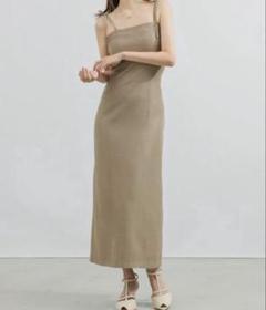 neuna ストラップリボンキャミロングワンピースのサムネイル
