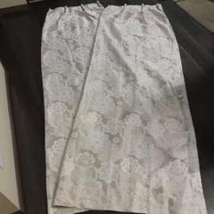 カーテン　厚手　花柄　ベージュ