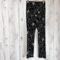 ストレッチパンツ　レディース　レギンス　黒　総柄　花　M 　スパッツ