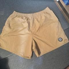 GRINDLODGE グラインドロッジ　限定ハーフパンツ　ベージュ GRINDLODGE グラインドロッジ 限定ハーフパンツ ベージュ - メルカリ