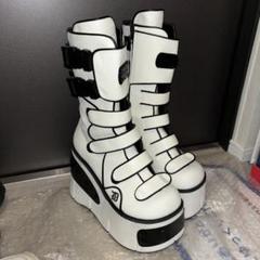 DOOLSKILL ICY TRINITY BOOTS ホワイト 新品未使用 DOOLSKILL ICY TRINITY BOOTS ホワイト 新品未使用