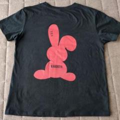 バックプリント、ウサギとスヌーピーのTシャツ