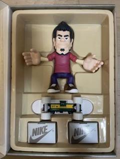 NIKEナイキSBメディコムトイ限定コラボ