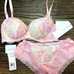 ☆お値下げ中☆Wacoalワコール パルファージュ ブラジャー ショーツB75M ワコール／パルファージュ 【セクシーな谷間で、脇はすっきり