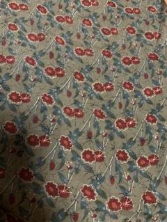 正絹　約33×150 灰緑に橙系の花柄　葉　くすんだ緑　長め