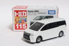 トミカ　115 トヨタ　ヴォクシー　初回特別仕様