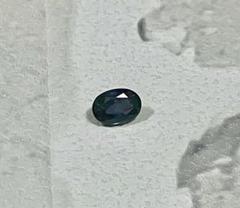 カラーチェンジガーネット　0.85ct
