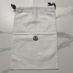 モンクレール　ガーメントケース　おまけ 紙タグ　ハンガー　巾着袋　MONCLER MONCLER 巾着袋 ホワイト 美品 - メルカリ