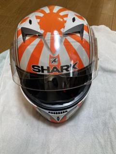シャークアタックデザインヘルメット、未使用 ツーリングもアドベンチャーも快適に走れる最新カーボン