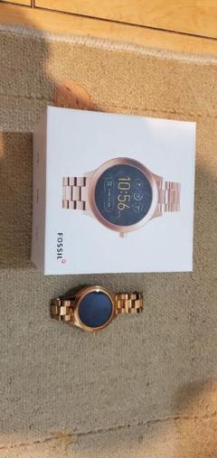 値下げしました!FOSSILスマートウォッチ Q Venture gen3