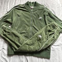NIKE ベロア セットアップ 緑 NIKE ベロア ジャージセットアップ スウッシュ刺繍 グリーン