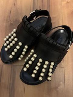 【美品】MARNI マルニ　タッセル付きオープントゥサンダル ブラック 中古・古着通販】MARNI (マルニ) クロスベルトプラットフォーム