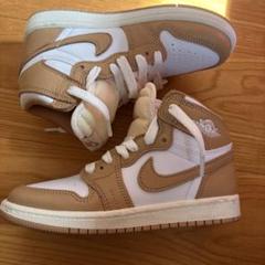 美品　Nike Air Jordan 1 Mid ホワイト/ベージュ　20cm